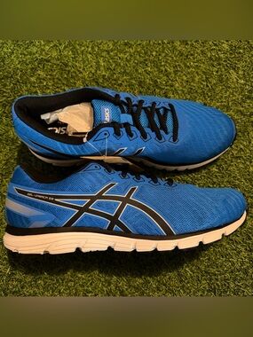Asics Zaraca 5 blue shoes Bright size 10 men’s shoes